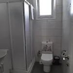 Fivefingers Apartment